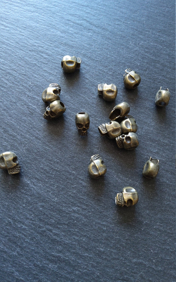 8 or 40 Antique Bronze Tone 12mm 3D Skull Beads 12x8x10mm Vertical 3.5mm Hole