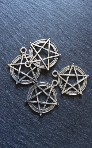 6 or 30 Pentagram Pendants Antique Silver Alloy 31x28mm