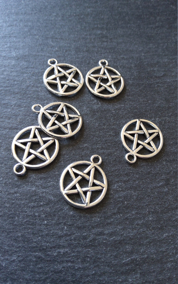 10 or 50 Pentagram Charms Antique Silver Tone 20x17mm