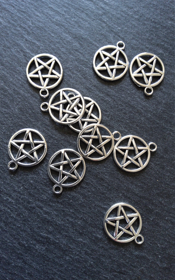 10 or 50 Pentagram Charms Antique Silver Tone 20x17mm