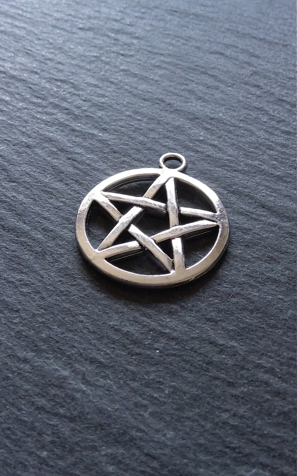 6 or 30 Pentagram Pendants Antique Silver Tone 29x25mm. Nickel FREE - ContentedCatz