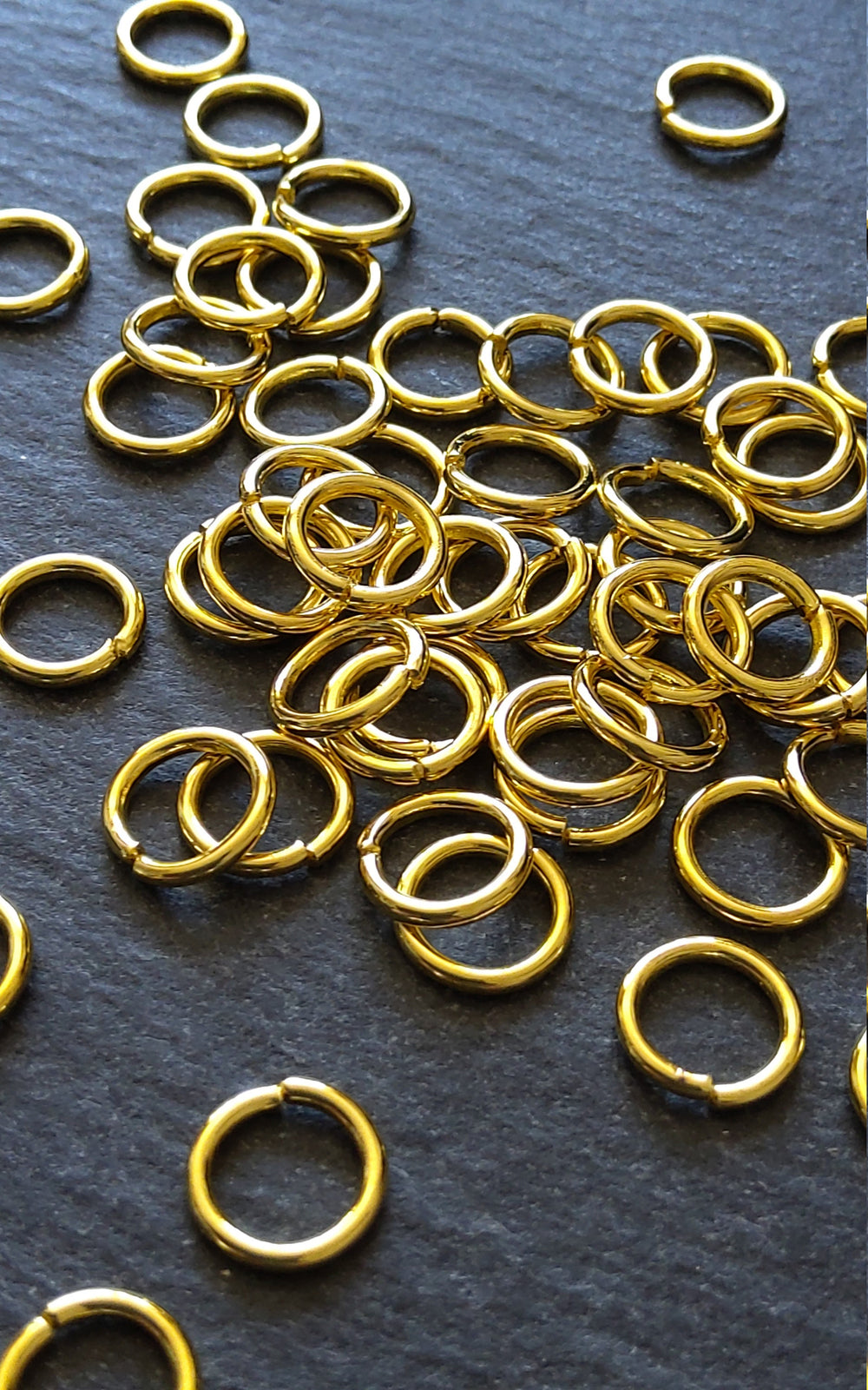 100 or 500 Gold Plated 8mm Diameter Jump Rings Strong 1.2mm (16 gauge)