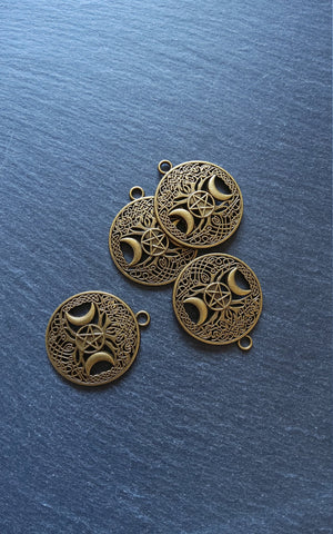 4 or 20 Round Triple Moon Pentagram Charms Antique Bronze Tone Alloy 34x39mm