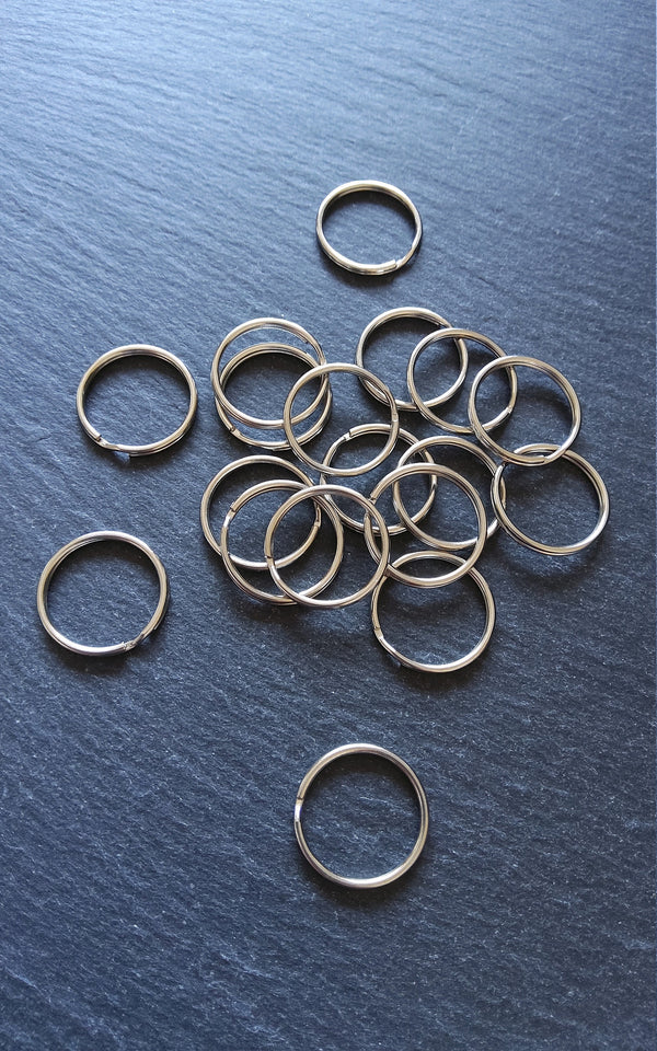 50 Round 20mm, 24mm or 25mm Silver Tone Split Rings for Keyrings