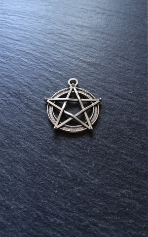 6 or 30 Pentagram Pendants Antique Silver Alloy 31x28mm
