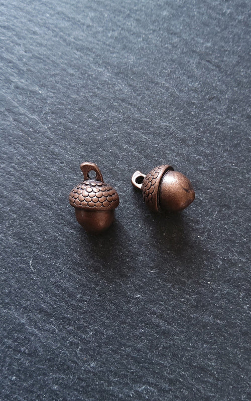 6 or 30 Acorn Charms Antique Copper Tone Solid Alloy 15x10mm