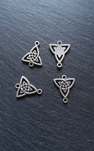 4 or 20 Celtic Knot Sterling Silver Plated Triangular Connector Charms 24.5x20mm Nickel FREE