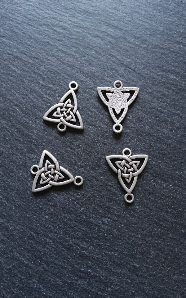 4 or 20 Celtic Knot Sterling Silver Plated Triangular Connector Charms 24.5x20mm Nickel FREE
