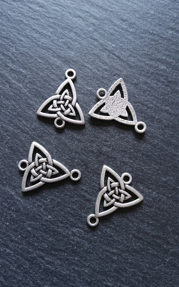 4 or 20 Celtic Knot Sterling Silver Plated Triangular Connector Charms 24.5x20mm Nickel FREE