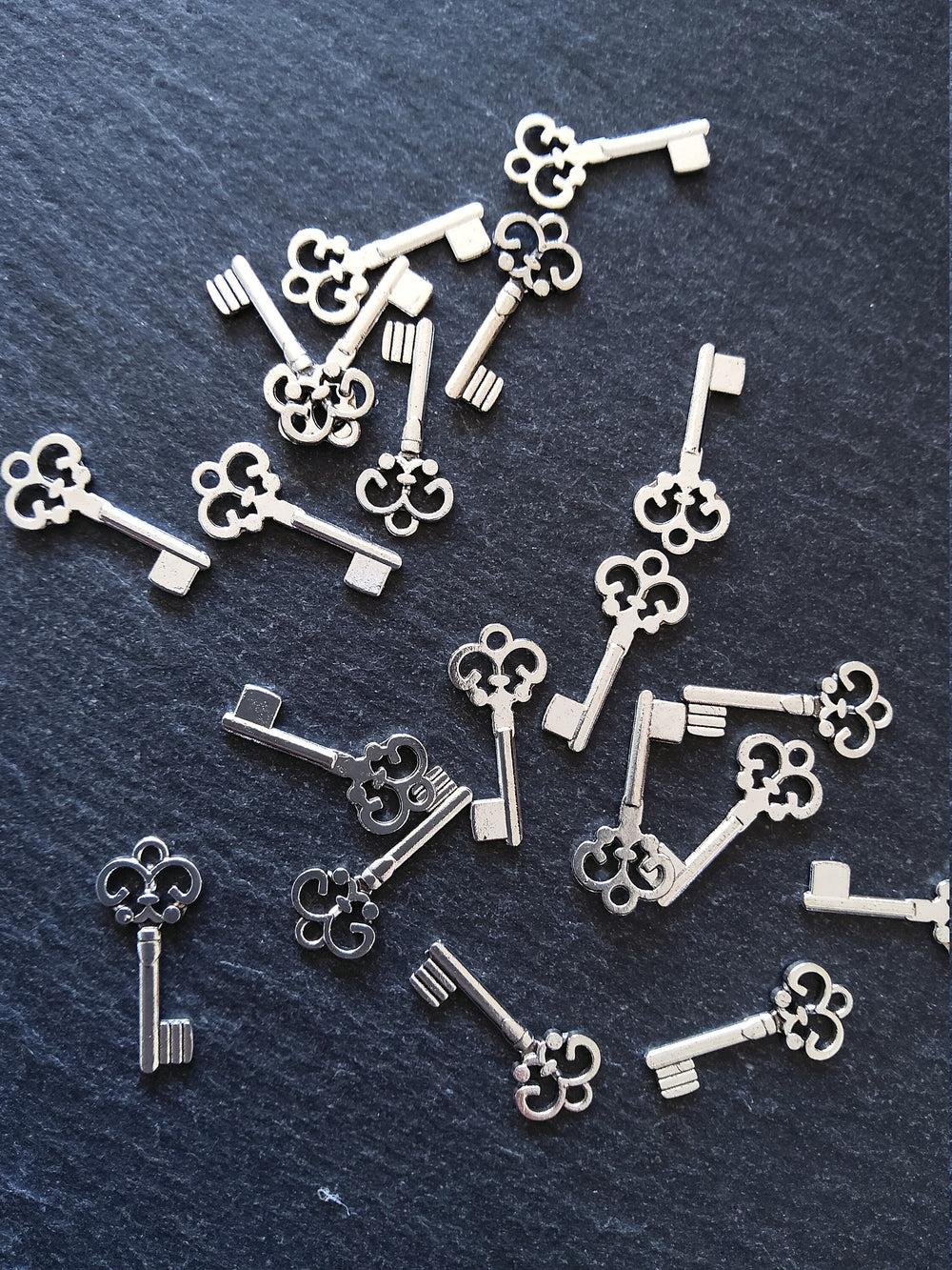 20 or 100 Key Charms Antique Silver Tone Alloy 21x10mm