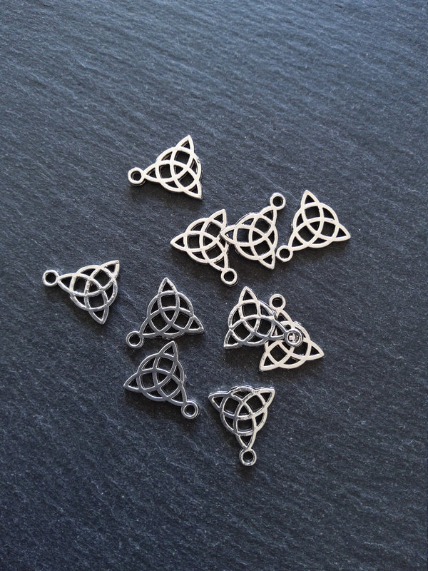 10 or 50 Triquetra Celtic Knot Charms Antique Silver Tone Alloy 15x17mm