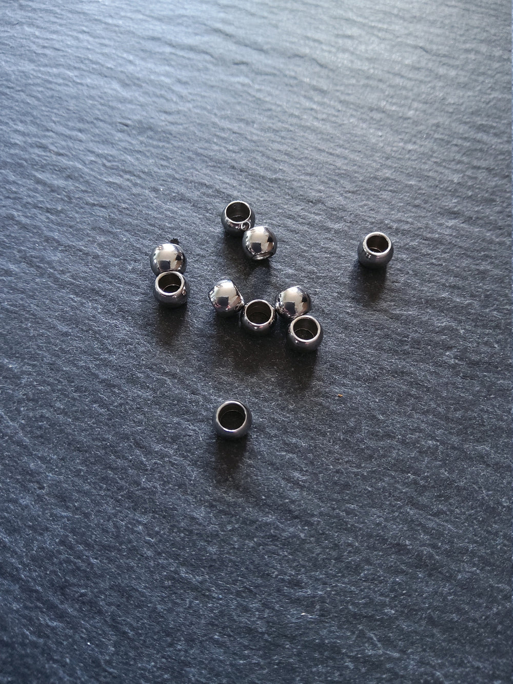 20 or 100 Stainless Steel 5mm Barrel Beads Smooth Solid Round Spacer with 3.2mm Hole