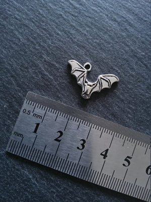 10 or 50 Flying Bat Pendant charms Antique Silver Tone 24x15x3mm