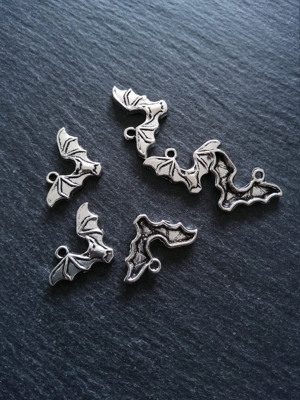 10 or 50 Flying Bat Pendant charms Antique Silver Tone 24x15x3mm