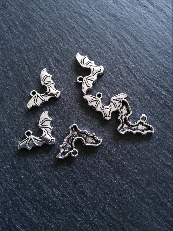 10 or 50 Flying Bat Pendant charms Antique Silver Tone 24x15x3mm
