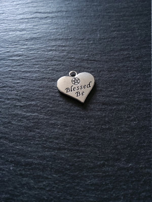 10 or 50 Blessed Be Pentacle Heart Shaped Charms Antique Silver Tone 19x19mm