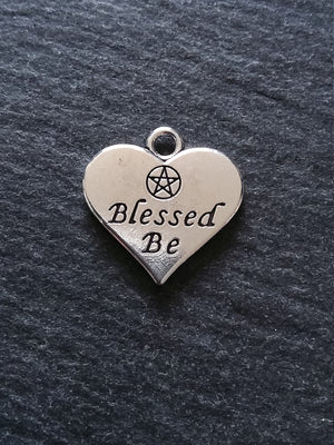 10 or 50 Blessed Be Pentacle Heart Shaped Charms Antique Silver Tone 19x19mm