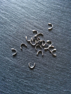316 Surgical Stainless Steel Wire Guardians 6.5x5x1.5mm, Hole: 0.7mm