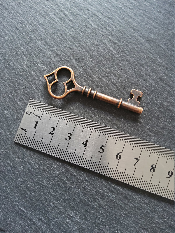 2 or 10 Antique Copper Key Pendants 60x21x4.5mm