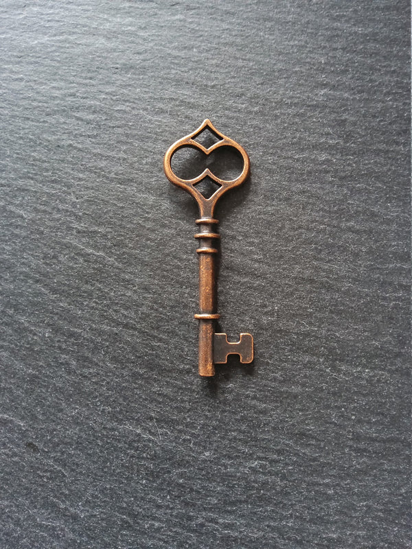 2 or 10 Antique Copper Key Pendants 60x21x4.5mm