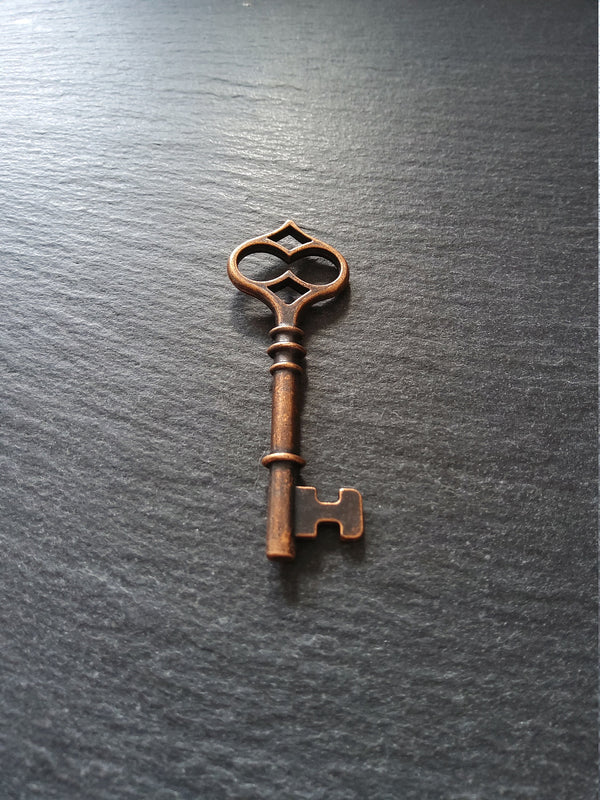 2 or 10 Antique Copper Key Pendants 60x21x4.5mm