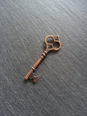 2 or 10 Antique Copper Key Pendants 60x21x4.5mm