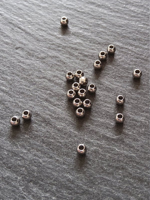 40 or 200 Stainless Steel 3mm Smooth Solid Round Spacer Beads 1mm Hole