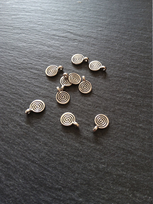 20 or 100 Round Swirl Charms Antique Silver Tone 12x8x1.5m Nickel FREE - ContentedCatz
