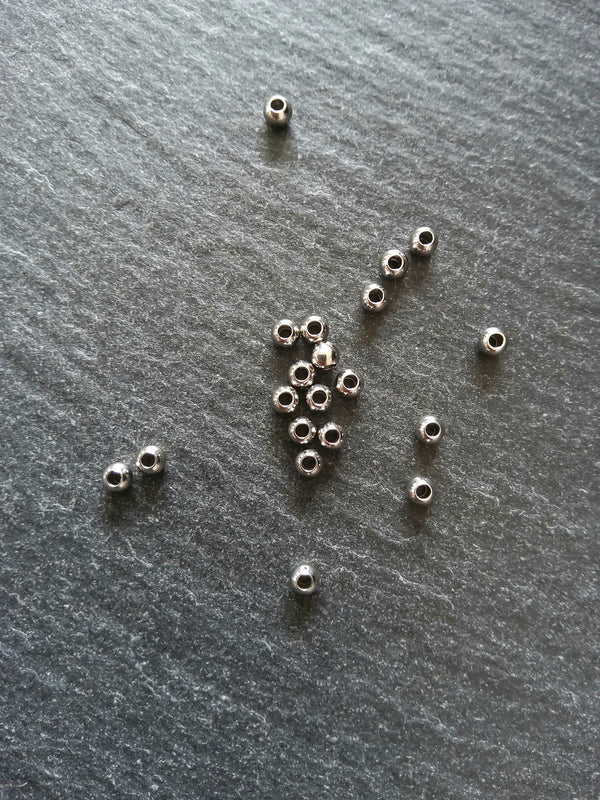 40 or 200 Stainless Steel 3mm Smooth Solid Round Spacer Beads 1mm Hole