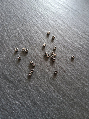 40 or 200 Stainless Steel 3mm Smooth Solid Round Spacer Beads 1mm Hole