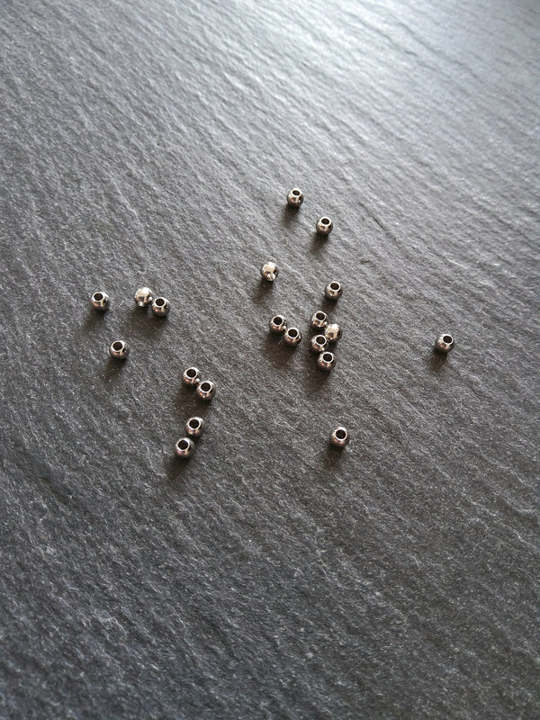 40 or 200 Stainless Steel 3mm Smooth Solid Round Spacer Beads 1mm Hole