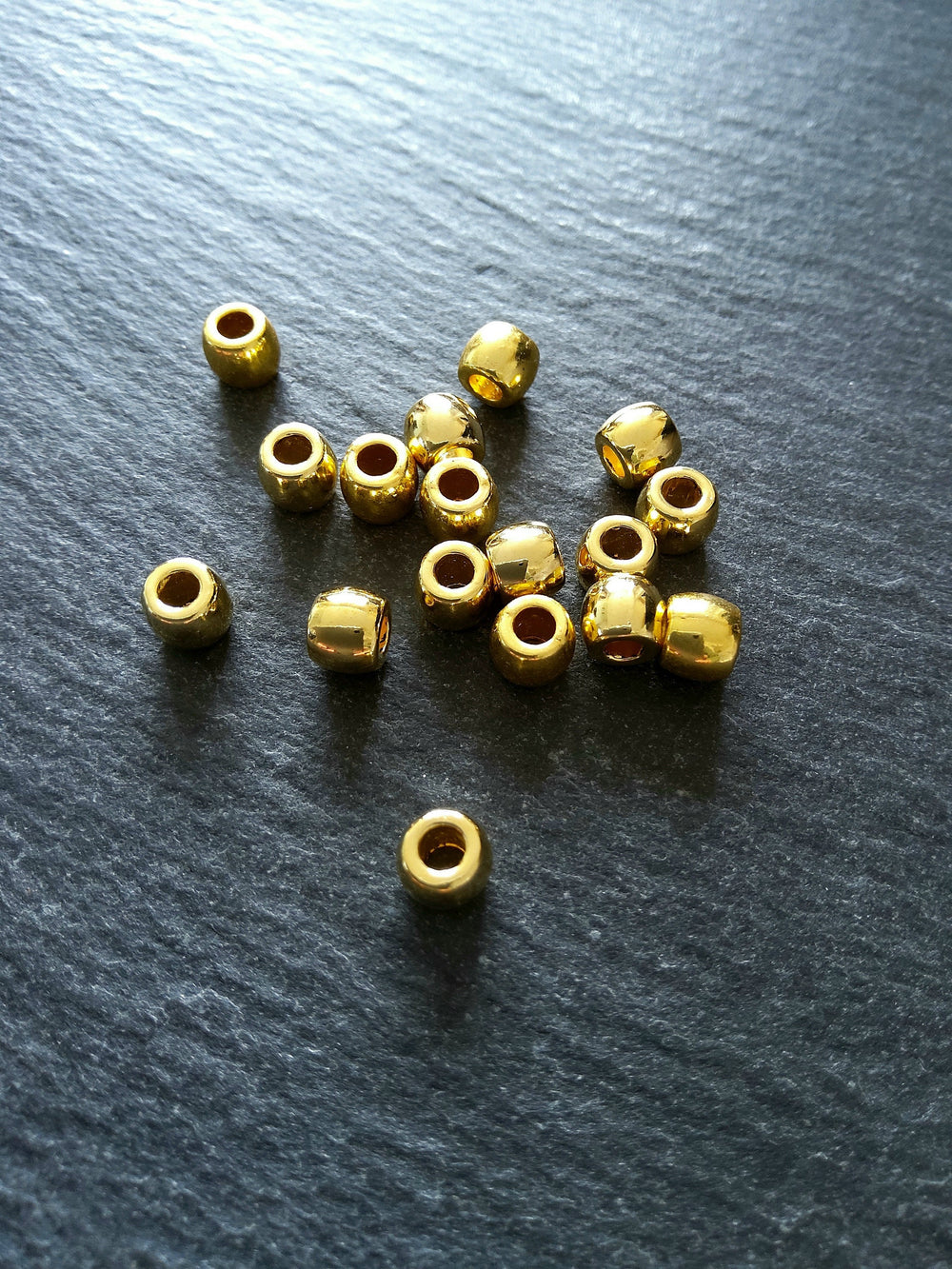 20 or 100 Bright Gold 6mm Smooth Plain Barrel Metal Alloy Spacer Beads 6x5mm Hole: 2.8mm