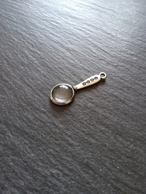 4 or 20 Magnifying Glass Charms Antique Silver Tone Alloy & Glass 32x12mm 4.4mm Thick - ContentedCatz