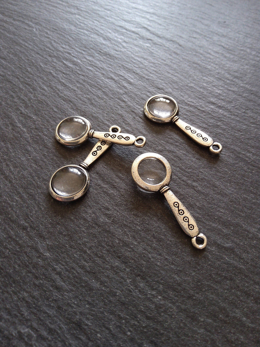 4 or 20 Magnifying Glass Charms Antique Silver Tone Alloy & Glass 32x12mm 4.4mm Thick - ContentedCatz