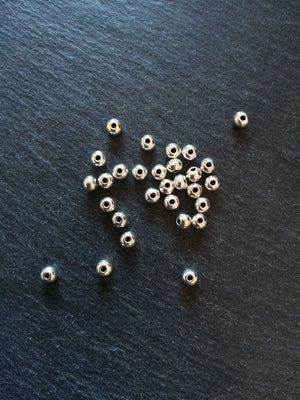 40 or 200 Silver Tone 5mm Solid Round Alloy Ball Spacer Beads 1.5mm Hole. Nickel FREE