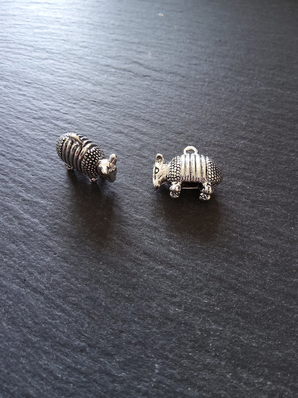2 or 10 Armadillo Charms 3D & Antique Silver Tone Metal Alloy 19x17x8mm - ContentedCatz