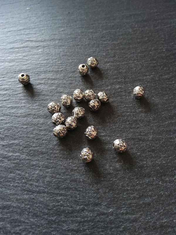 20 or 100 Star Design 6mm Round Spacer Beads Antique Silver Tone Alloy Hole: 1.1mm - ContentedCatz