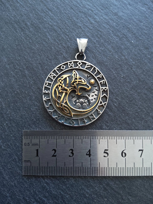 Large Round Wolf & Vegvísir Wayfinder compass Pendant Stainless Steel 45x39.5mm - ContentedCatz