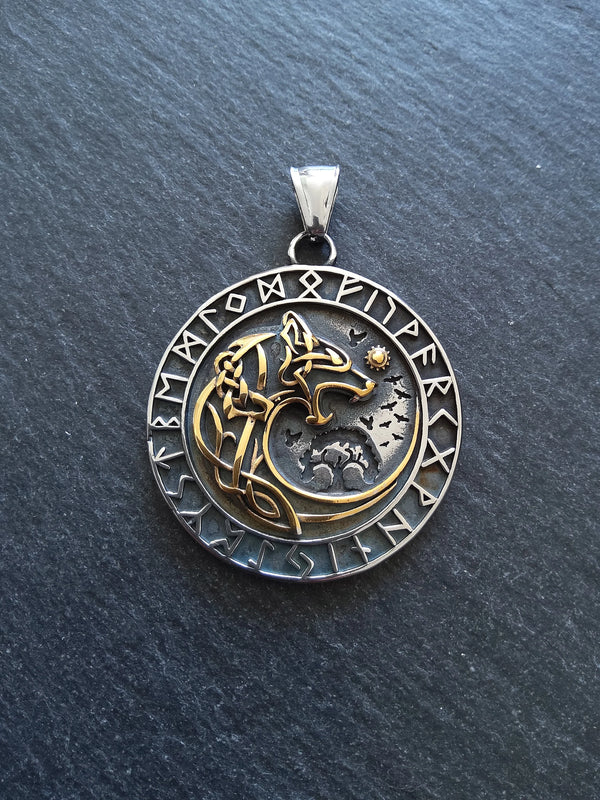Large Round Wolf & Vegvísir Wayfinder compass Pendant Stainless Steel 45x39.5mm - ContentedCatz