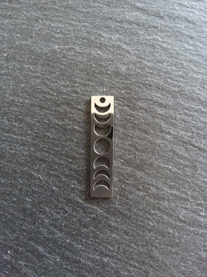 2 or 10 Stainless Steel Phases of the Moon Pendants Flat 35x8x1mm