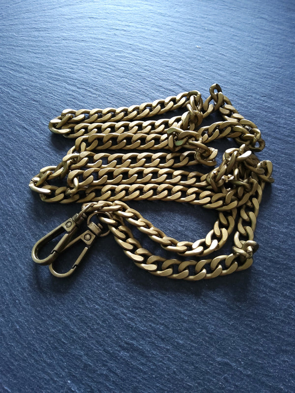 Lightweight Aluminium Chain Bag Strap with Clasps. Antique Bronze Tone. 63 inches (160cm) Long. 7mm Wide