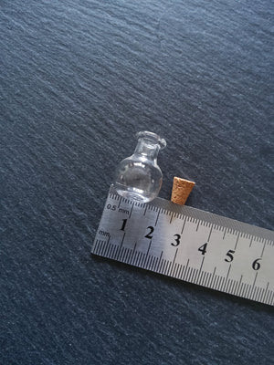 4 or 20 Little Clear Glass Bottles with Cork Stopper Size 23x16mm
