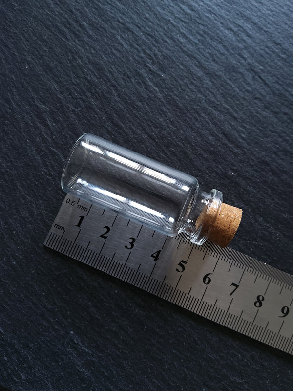 5 Glass Bottles 11.6ml with Cork Stoppers 49x22mm - ContentedCatz