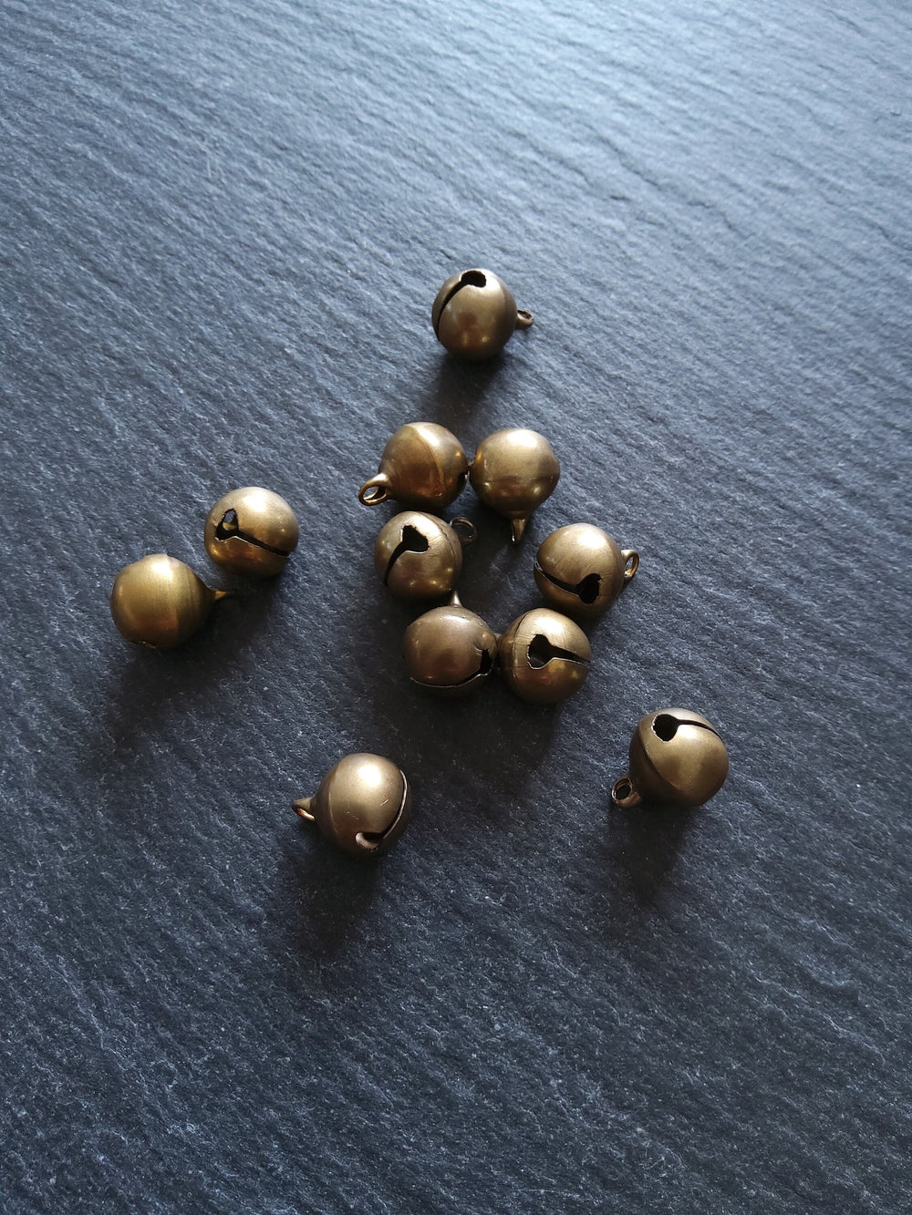 10 or 50 Antique Bronze Tone 10mm Brass Bells Bell Charms 13x10mm
