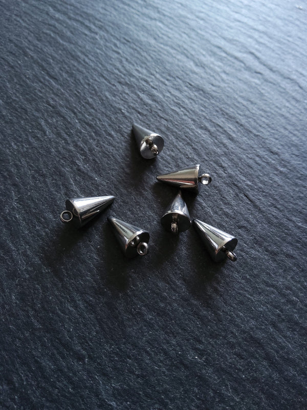4 or 20 Stainless Steel Cone Spike Charms Solid Smooth 14x7mm