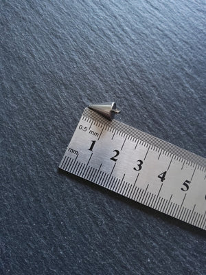 4 or 20 Stainless Steel Cone Spike Charms Solid Smooth 14x7mm