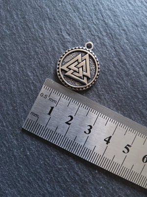 Round Norse Valknut Symbol Pendant Odin's Knot Stainless Steel 25x21x3mm
