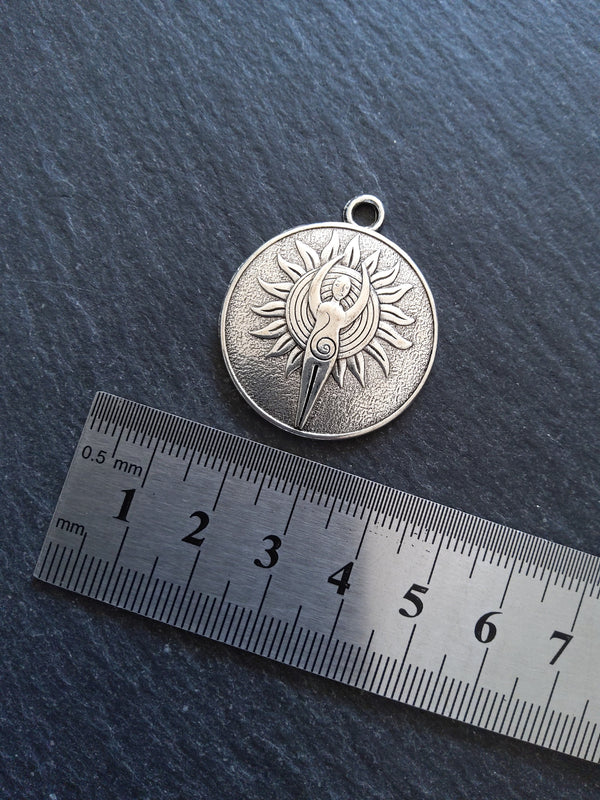 1 or 5 Round Antique Silver Tone Spiral Goddess Sun Pendant 35x30mm