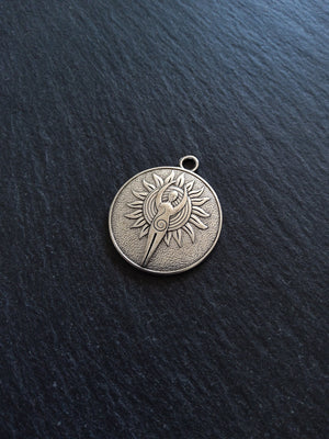 1 or 5 Round Antique Silver Tone Spiral Goddess Sun Pendant 35x30mm