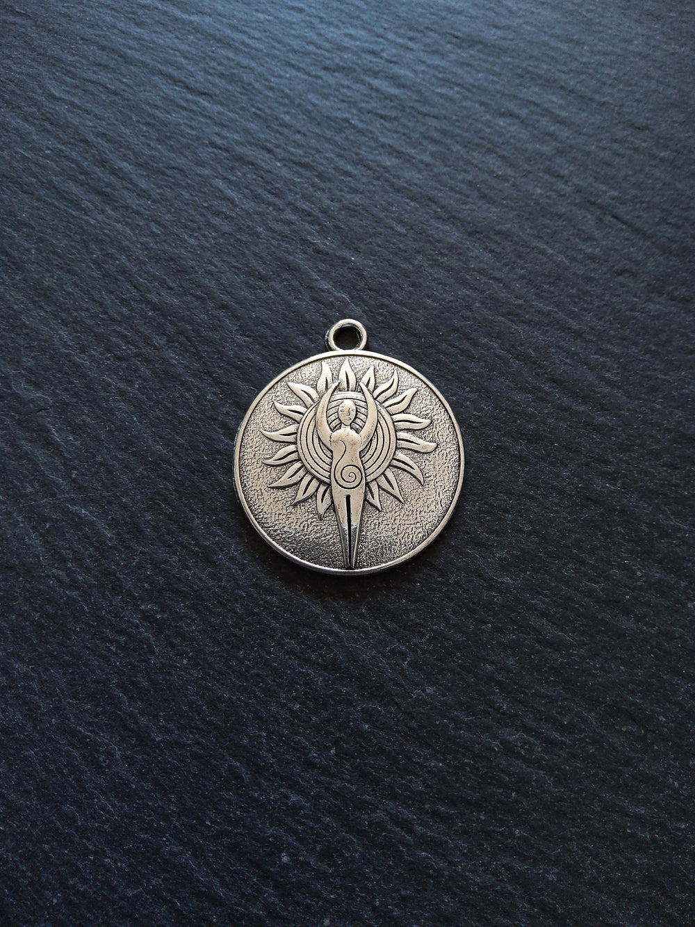 1 or 5 Round Antique Silver Tone Spiral Goddess Sun Pendant 35x30mm